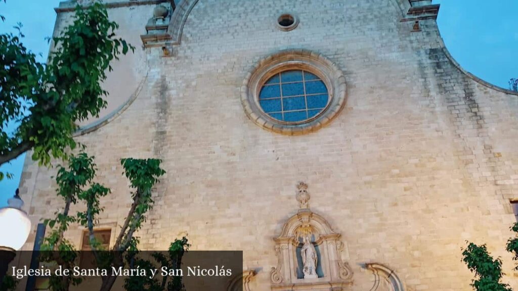 Iglesia de Santa María y San Nicolás - Calella (Cataluña)