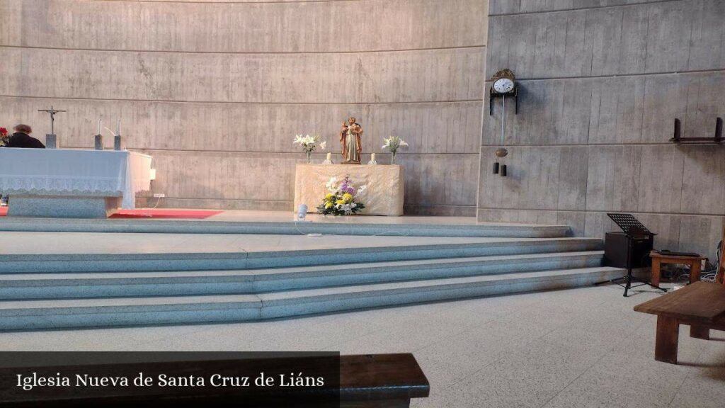 Iglesia Nueva de Santa Cruz de Liáns - Santa Cruz (Galicia)