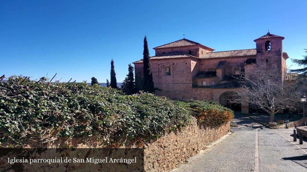 Iglesia Parroquial de San Miguel Arcángel - Alquézar (Aragón)